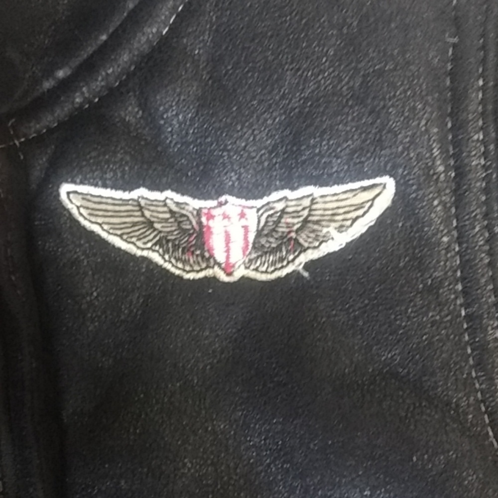 Bomber jacket - Picture 2 of 4